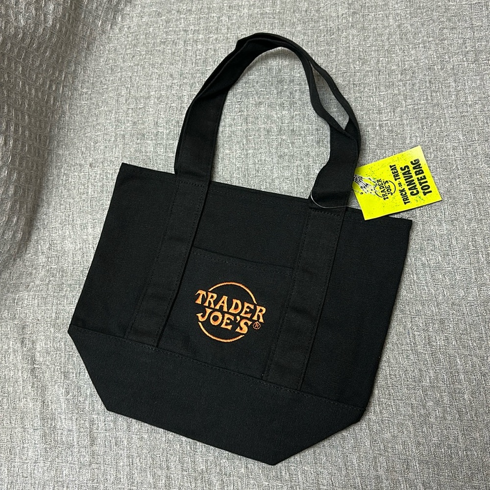 Trader Joe’s, mini halloween trick or treat canvas tote bag in black new!